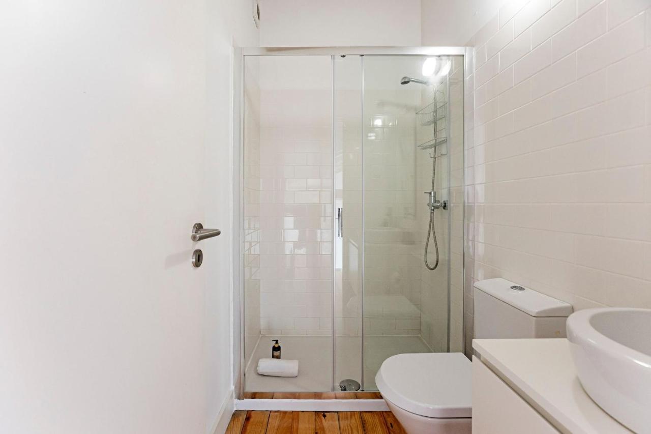 D. Joao IV Apartments By Lovelystay Porto Exterior foto
