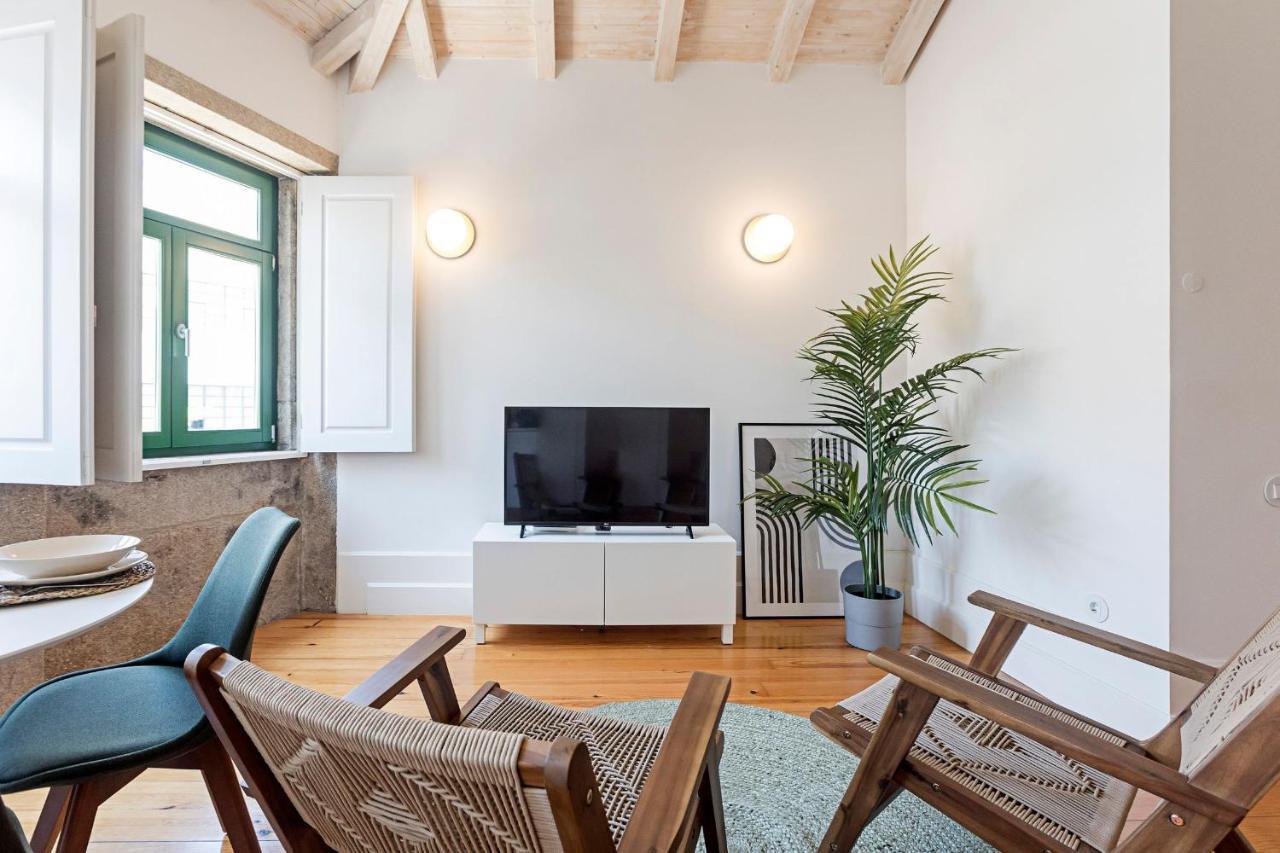 D. Joao IV Apartments By Lovelystay Porto Exterior foto